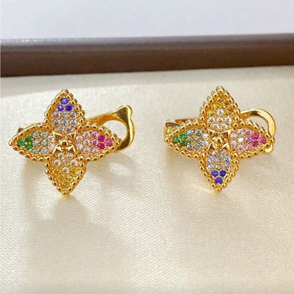 Diamond flower earrings R80
